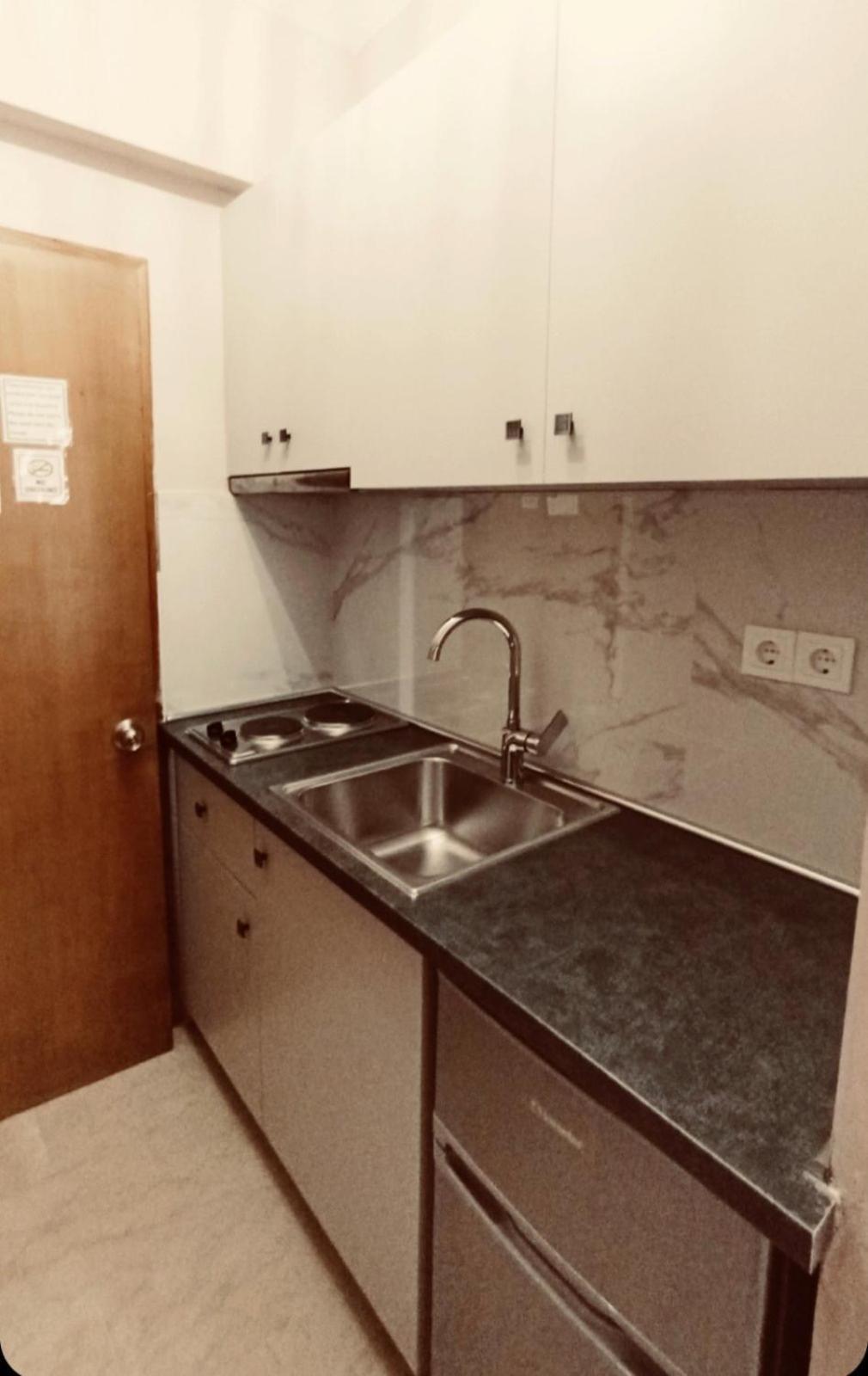 Horizon Blue Apartment Loutsa  Bagian luar foto